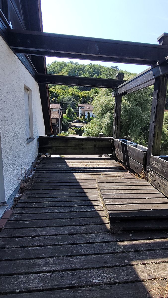 Terrasse DG Doppelhaush�lfte Idar-Oberstein