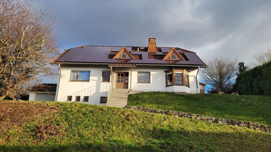 Vorderansicht Einfamilienhaus Idar-Oberstein / G�ttschied