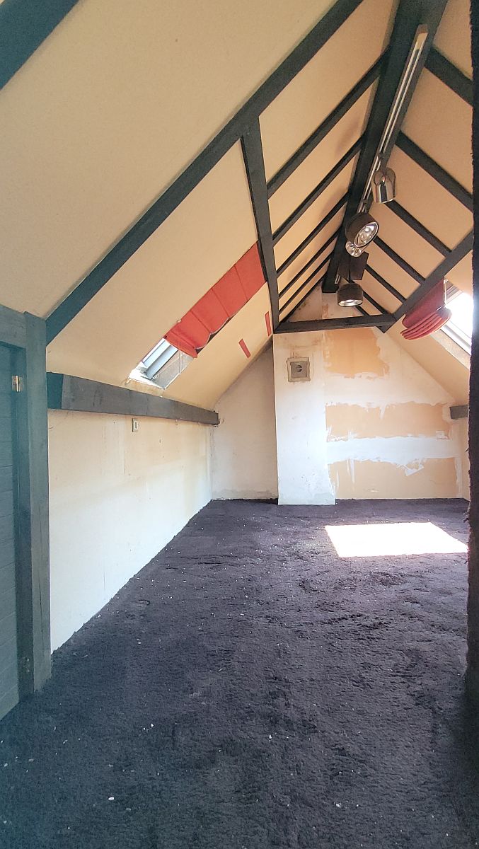 Zimmer Spitzboden Doppelhaush�lfte Idar-Oberstein