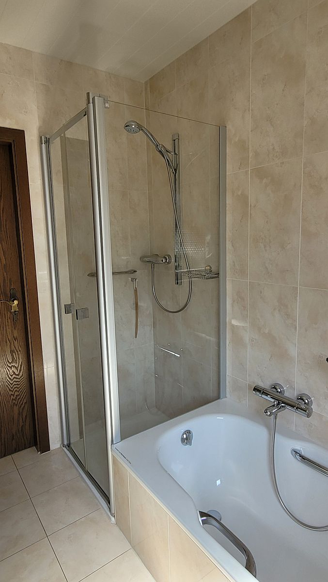 Dusche Zweifamilienhaus Idar-oberstein OT Mittelbollenbach