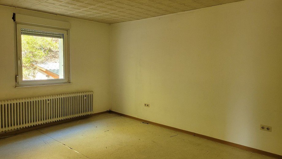 Schlafzimmer EG Mehrfamilienhaus Idar-Oberstein