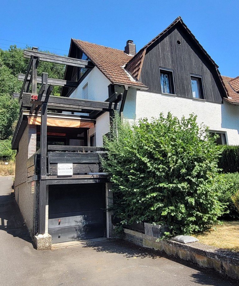 Vorderansicht Idar-Oberstein Doppelhaush�lfte Einfamilienhaus mit Garage