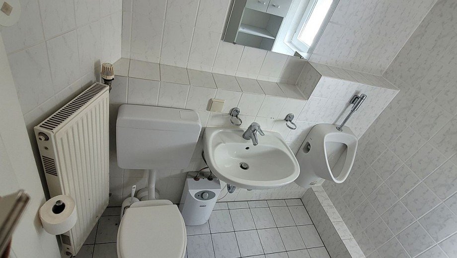 Bad 1. OG Mehrfamilienhaus Idar-Oberstein