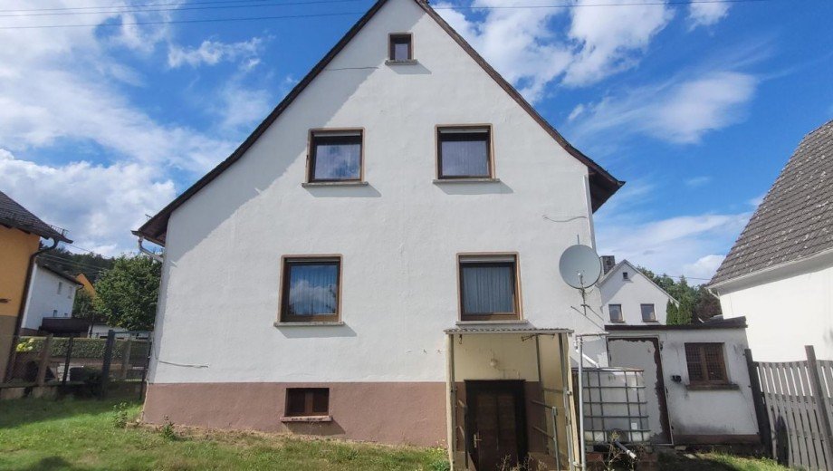R�ckansicht Einfamilienhaus Stipshausen