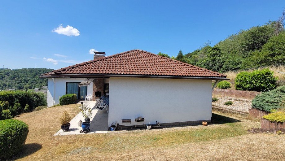 Seitenansicht Bungalow Idar-Oberstein