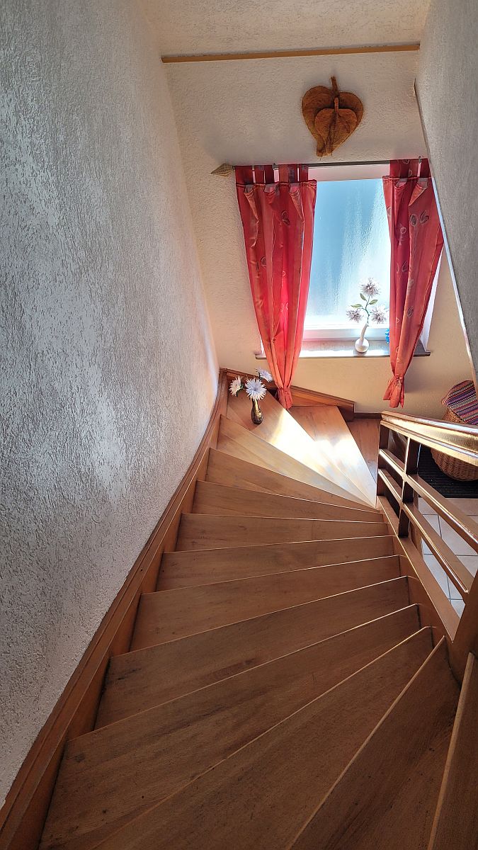 Treppe OG zum DG Reihenmittelhaus Kirn