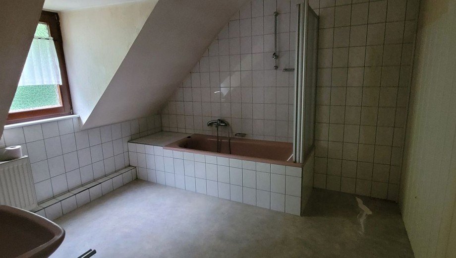 Bad im DG Haus Idar-Oberstein/ Stadtteil Oberstein