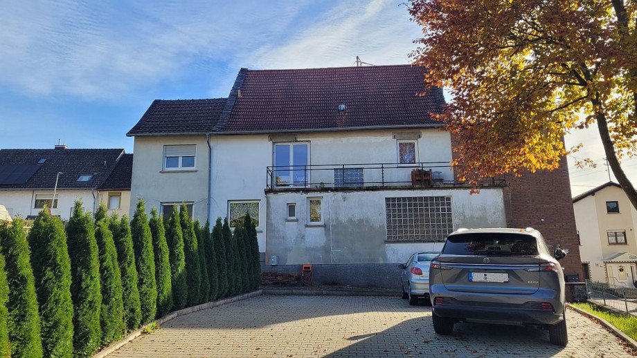 Stellpl�tze Zweifamilienhaus B�renbach