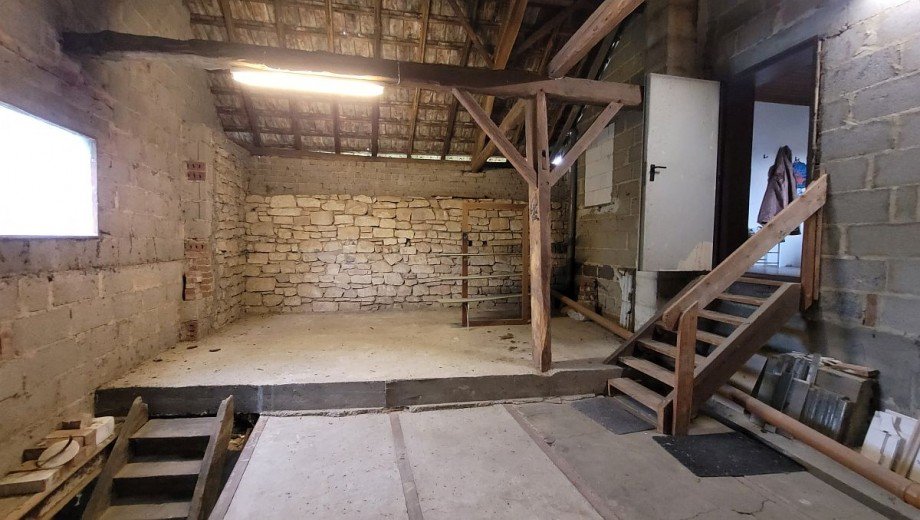 Raum 1. OG Nebengeb�ude Mehrfamilienhaus Merxheim